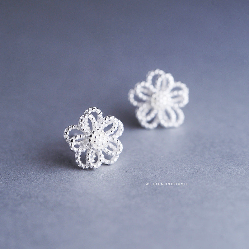 Luxyin 925 Sterling Silver Floral Stud Earrings
