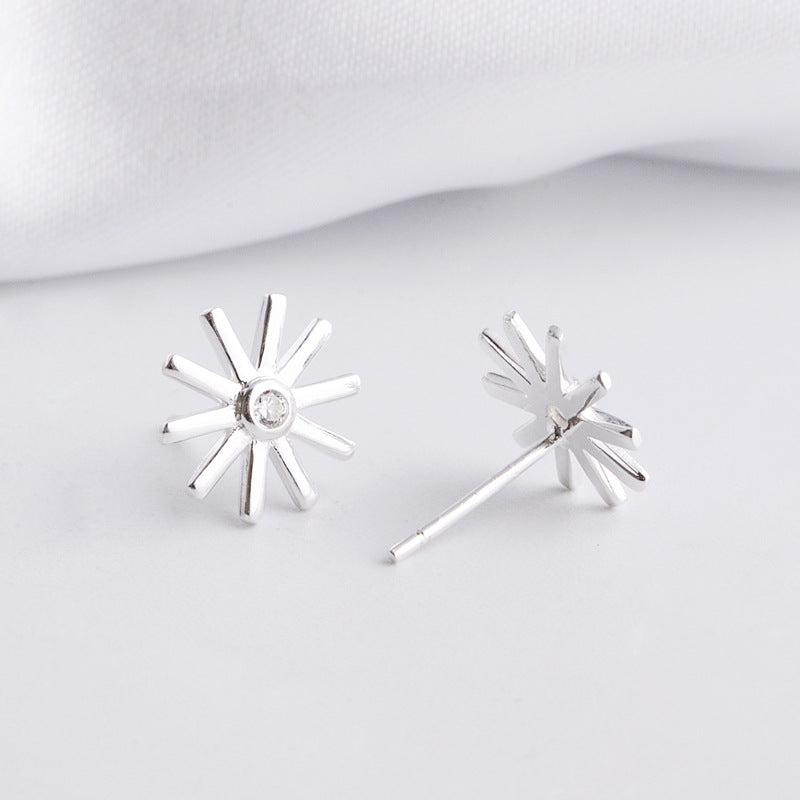 Luxyin Sparkling Sun Stud Earrings - 925 Silver