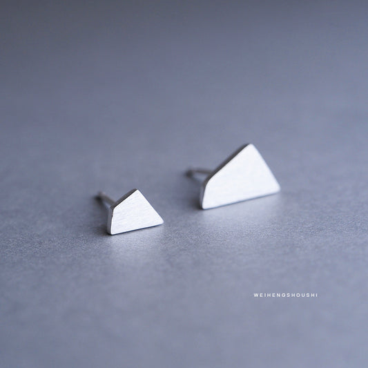 Luxyin S925 Silver Asymmetric Geometric Stud Earrings