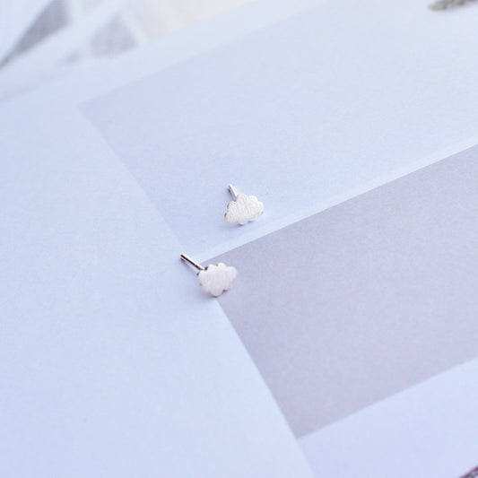 Luxyin 925 Sterling Silver Mini Cloud Stud Earrings