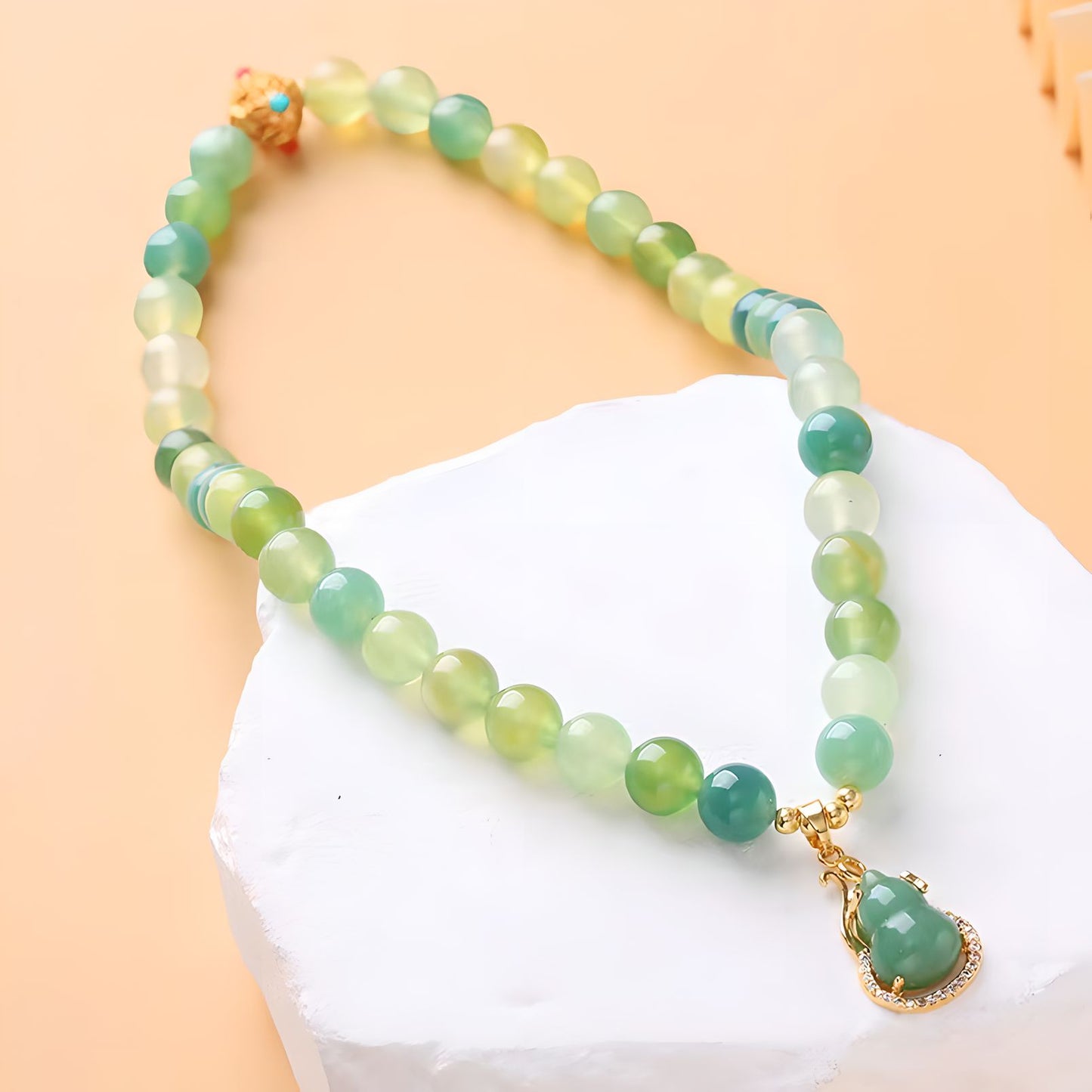 Luxyin Claire Pulsera de cuentas de cristal de prehnita