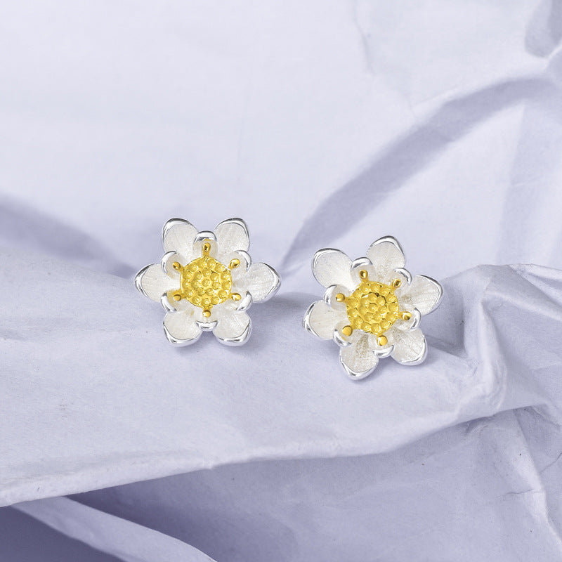 Luxyin S925 Sterling Silver Lotus Stud Earrings