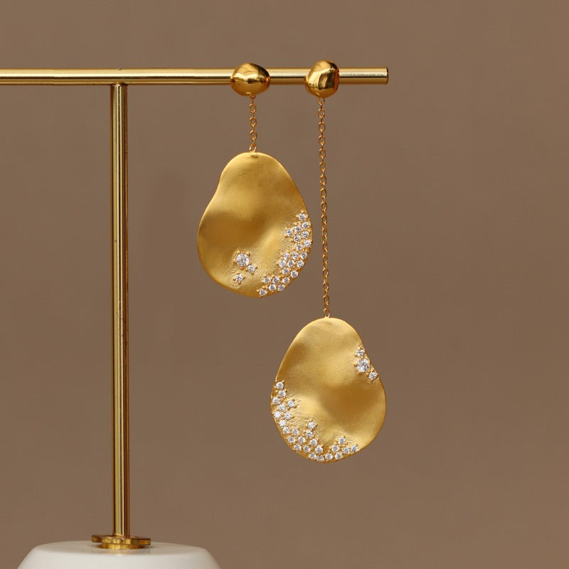 Luxyin Dancing Light Silver Earrings - Asymmetrical Elegance