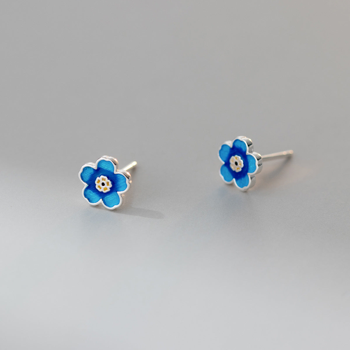 Luxyin Dainty Blue Bloom Sterling Silver Studs 💙