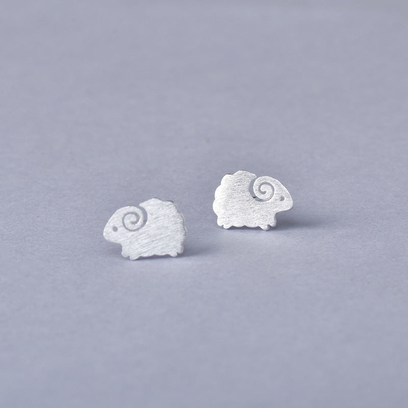 Luxyin 925 Sterling Silver Sheep Stud Earrings