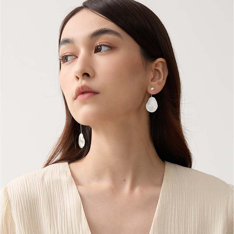 Luxyin Dancing Light Silver Earrings - Asymmetrical Elegance