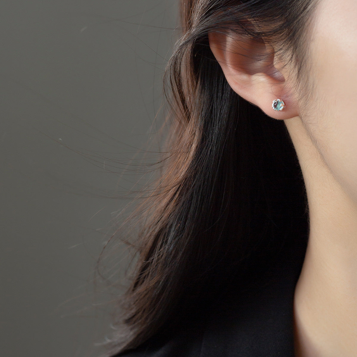 Luxyin Sterling Silver Mermaid Tail Stud Earrings