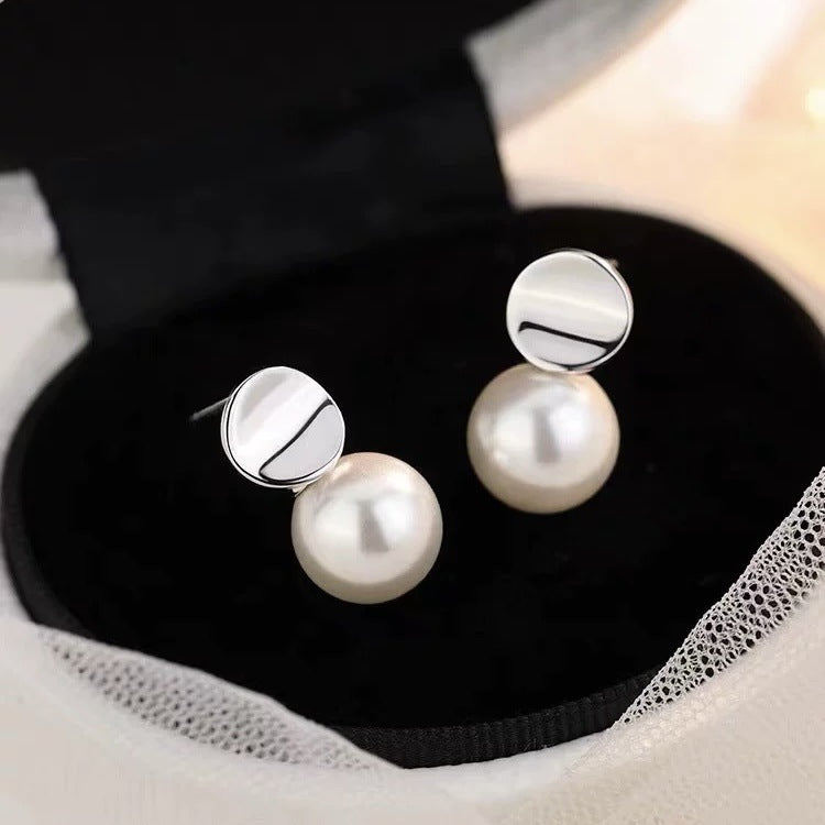 Luxyin S925 Sterling Silver Pearl Curve Stud Earrings