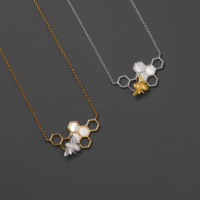 Luxyin Honeycomb Buzz: Sterling Silver Bee Pendant