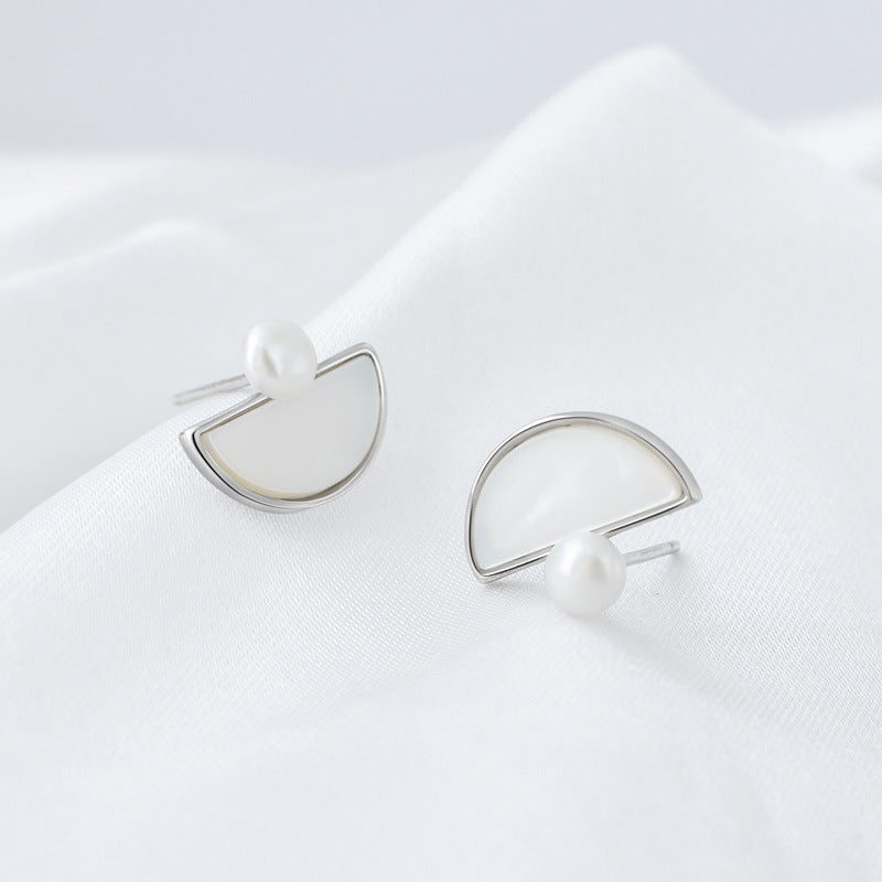 Luxyin S925 Silver Crescent Mother-of-Pearl Stud Earrings