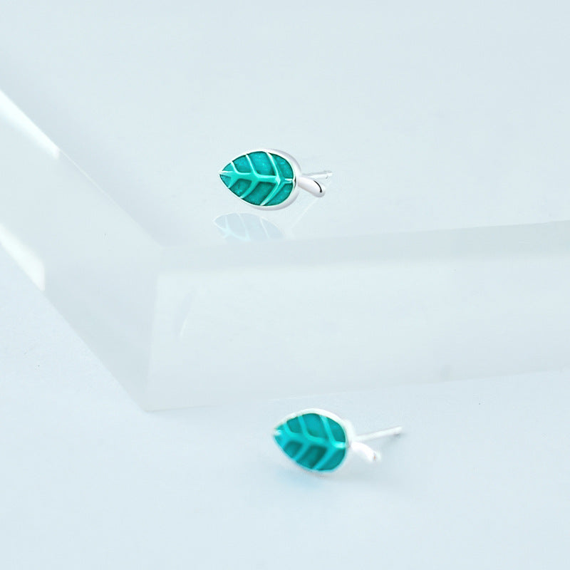 Luxyin 925 Sterling Silver Green Leaf Stud Earrings