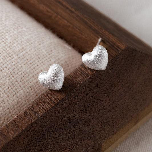 Luxyin S925 Sterling Silver Sweetheart Stud Earrings