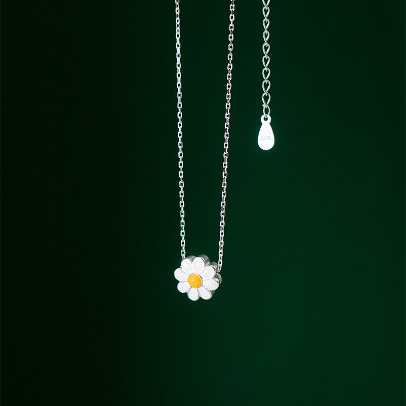 Luxyin Daisy Dreams Sterling Silver Necklace