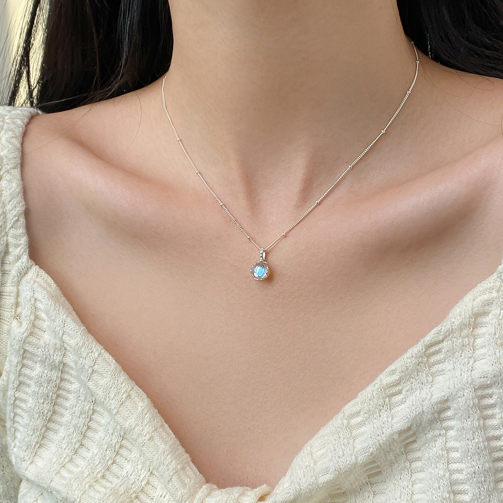 Luxyin Dainty Daisy Chain: Sterling Silver Flower Necklace