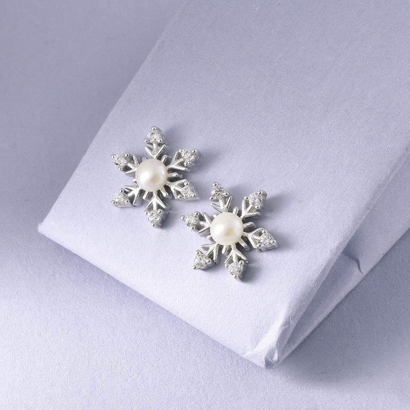 Luxyin Snowflake Sparkle 925 Silver Stud Earrings