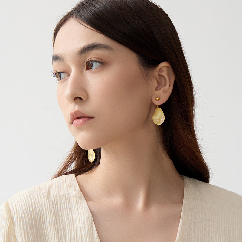 Luxyin Dancing Light Silver Earrings - Asymmetrical Elegance