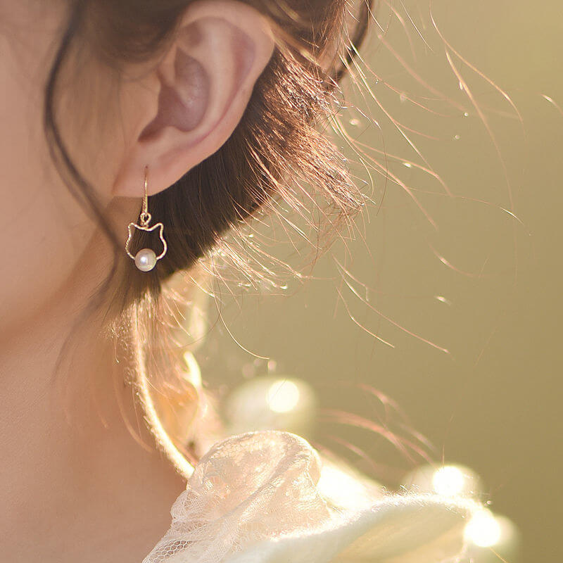 Lovely Gold Cat Pearl Drop Earrings, Pearl Dangle Earrings - LUXYIN