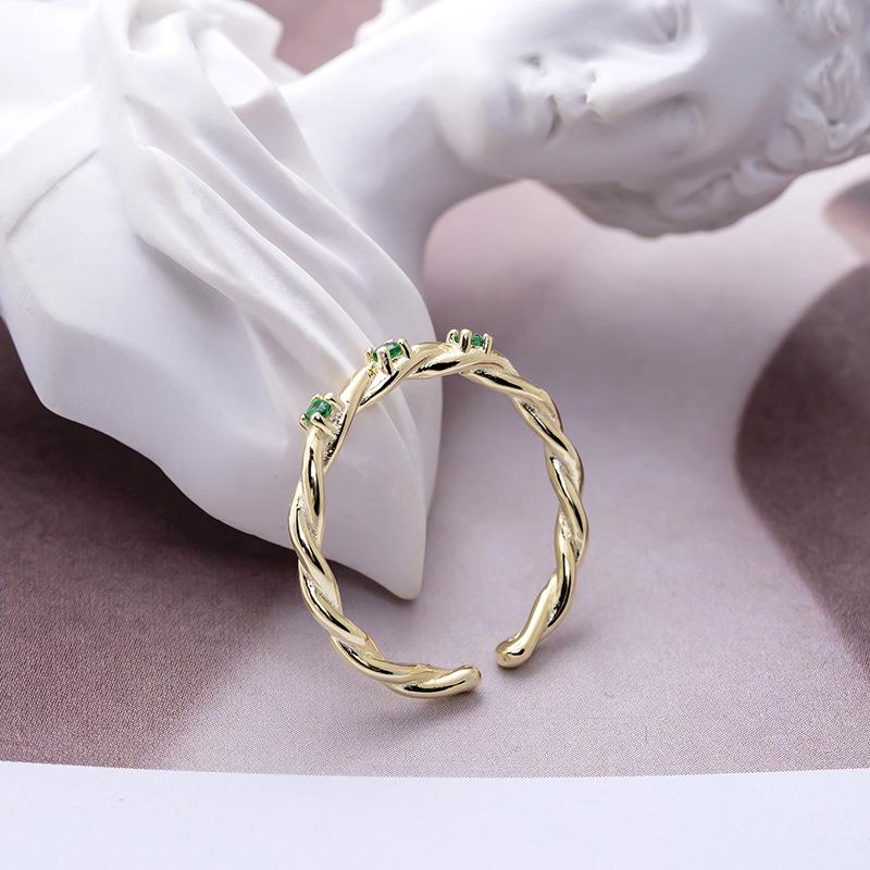 Chic Twist Design Adjustable Ring