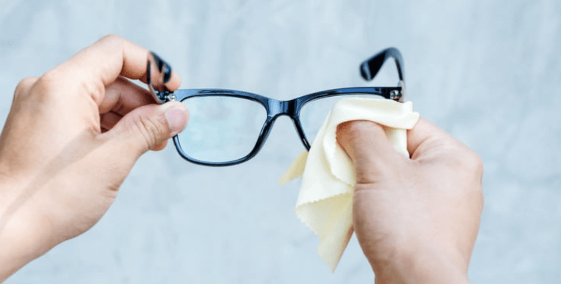 How to Correctly Clean and Disinfect My Eyeglasses