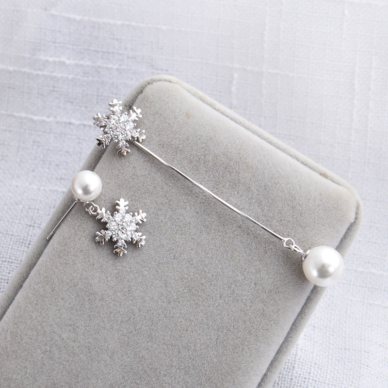 Luxyin 925 Silver Asymmetrical Pearl Snowflake Dangle Earrings