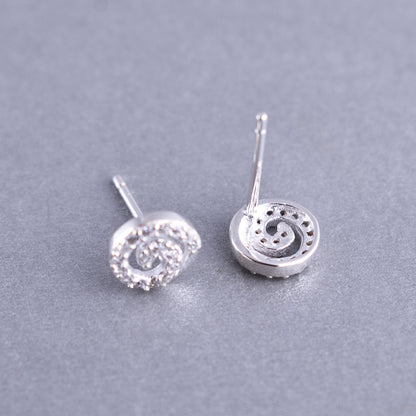 Luxyin 925 Sterling Silver Sparkling Circle Stud Earrings