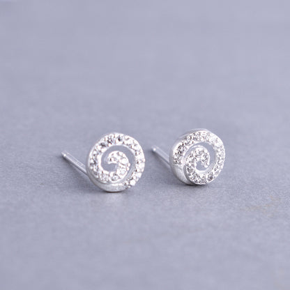 Luxyin 925 Sterling Silver Sparkling Circle Stud Earrings