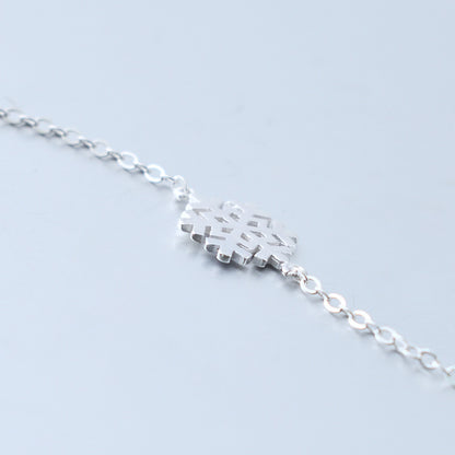 Luxyin S925 Silver Dainty Snowflake Bracelet