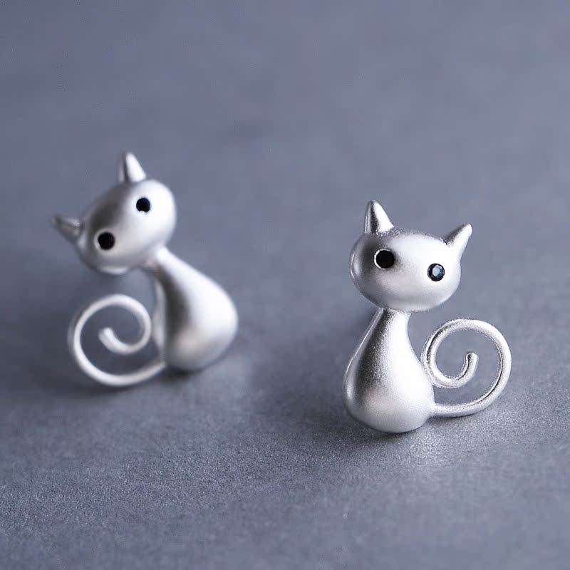 Luxyin Sterling Silver Cute Cat Stud Earrings