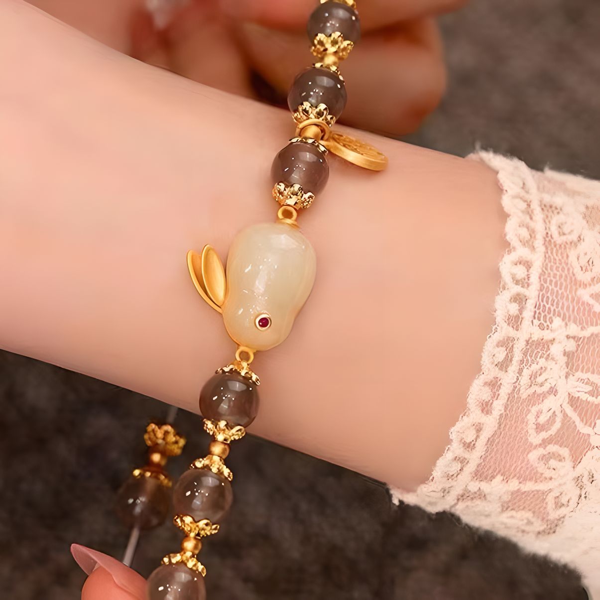 Luxyin Gemma Grey Agate Crystal Bead Bracelet
