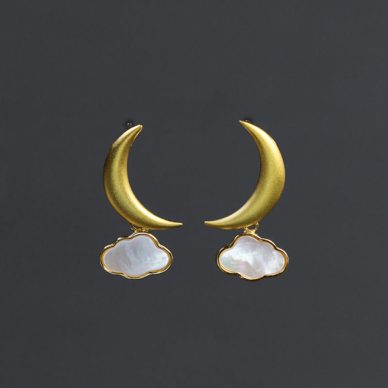 Luxyin Moonlit Whispers: Sterling Silver Crescent Studs