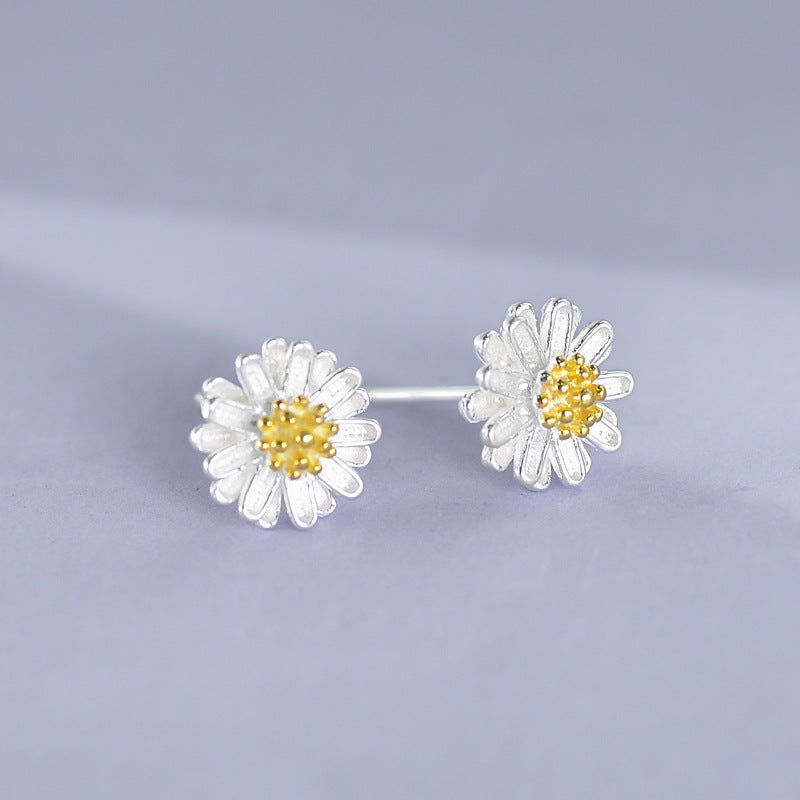 Luxyin Sterling Silver Daisy Stud Earrings 🌼