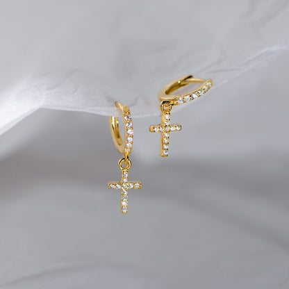 Luxyin Whimsical Cross Ear Cuff