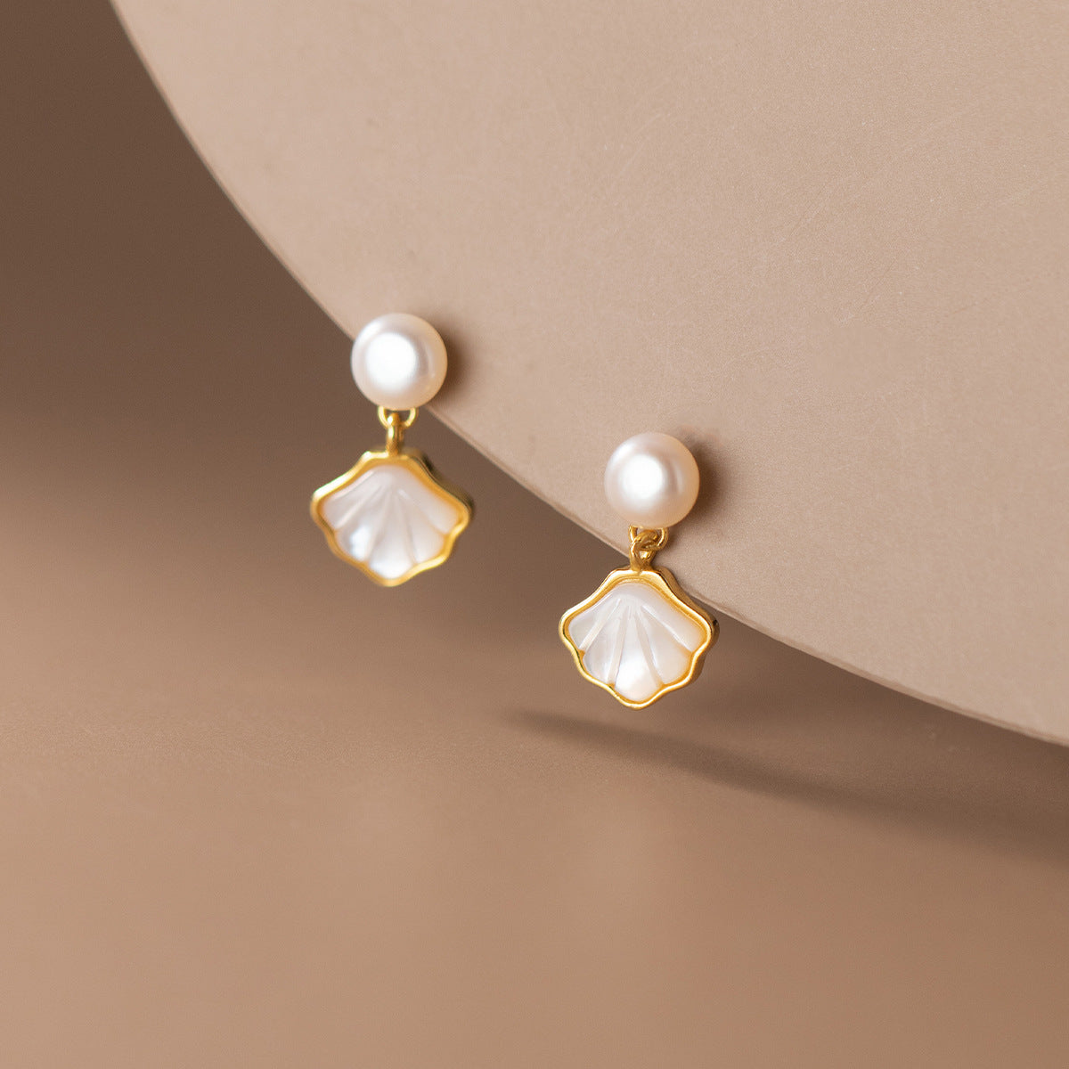 Elegant S925 Silver Summer Shell Pearl Stud Earrings