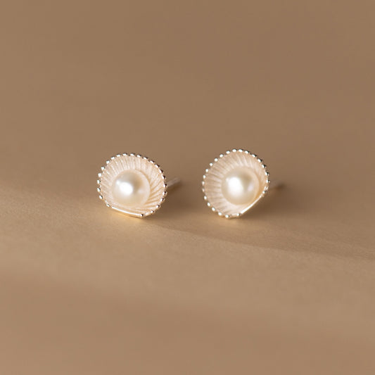 S925 Sterling Silver Pearl Shell Stud Earrings Vintage Design