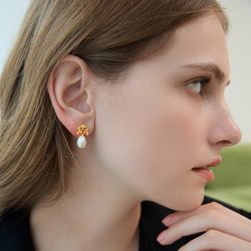 Luxyin French Pearl Sterling Silver Studs