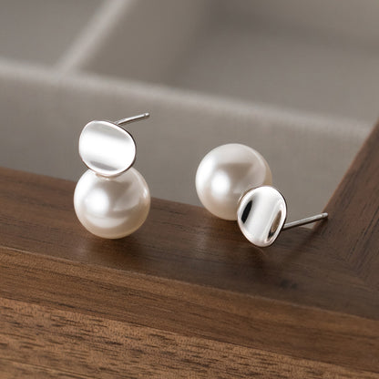 Luxyin S925 Sterling Silver Pearl Curve Stud Earrings