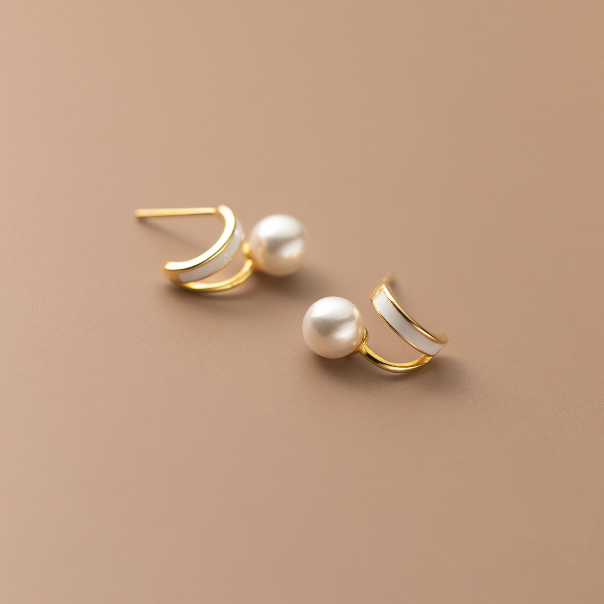 S925 Sterling Silver Double Layer Arc V-Shape Shell Pearl Stud Earrings