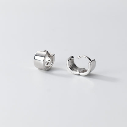 Luxyin Sterling Silver Circle Ear Cuff: Effortless Elegance ✨