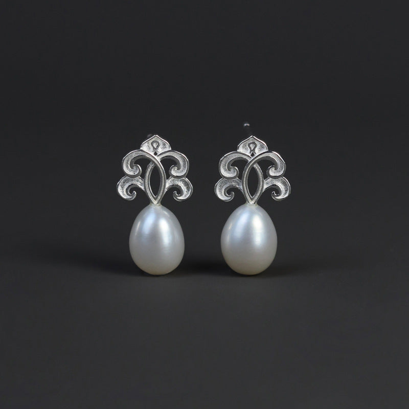 Luxyin French Pearl Sterling Silver Studs