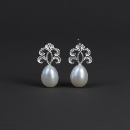 Luxyin French Pearl Sterling Silver Studs