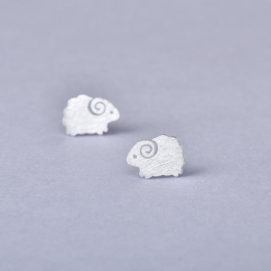 Luxyin 925 Sterling Silver Sheep Stud Earrings