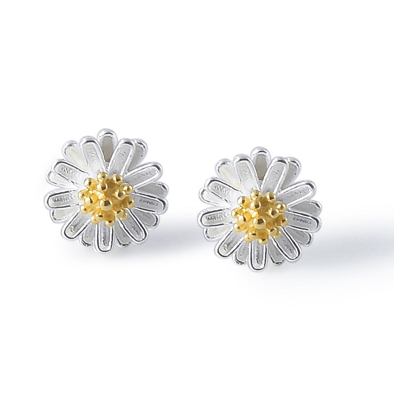 Luxyin Sterling Silver Daisy Stud Earrings 🌼