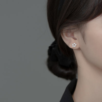 S925 Sterling Silver Minimalist Synthetic Pearl Flower Stud Earrings