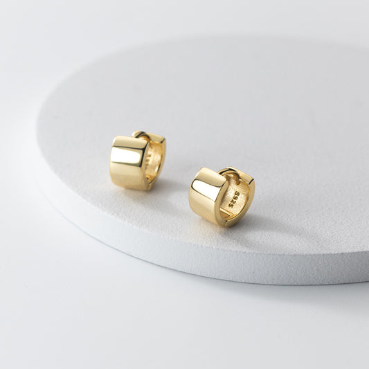 Luxyin Sterling Silver Circle Ear Cuff: Effortless Elegance ✨