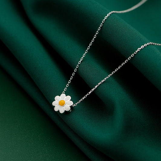 Luxyin Daisy Dreams Sterling Silver Necklace