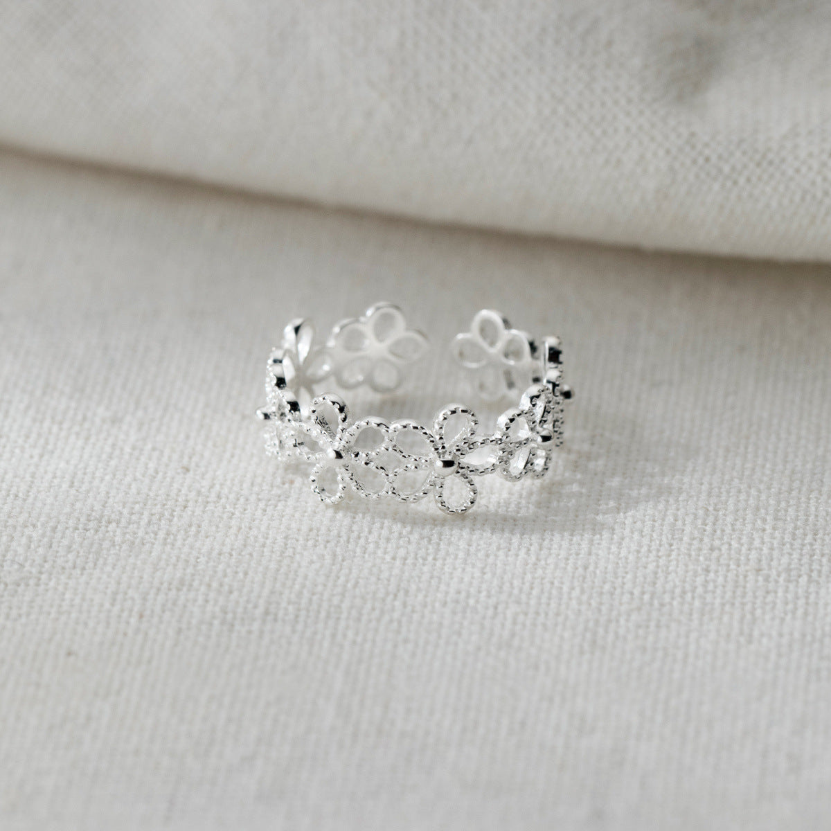 Luxyin S925 Sterling Silver Floral Ring - Adjustable Open Ring