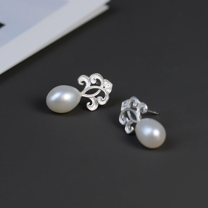 Luxyin French Pearl Sterling Silver Studs