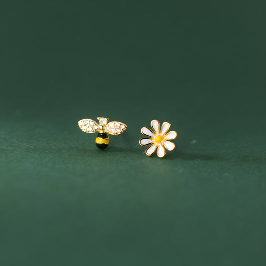 Bee and Daisy Zircon Stud Earrings S925 Silver