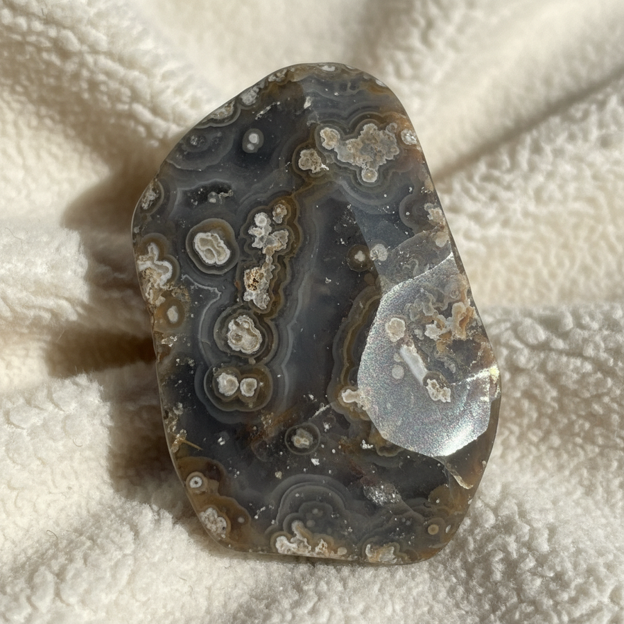 Flint crystal close-up