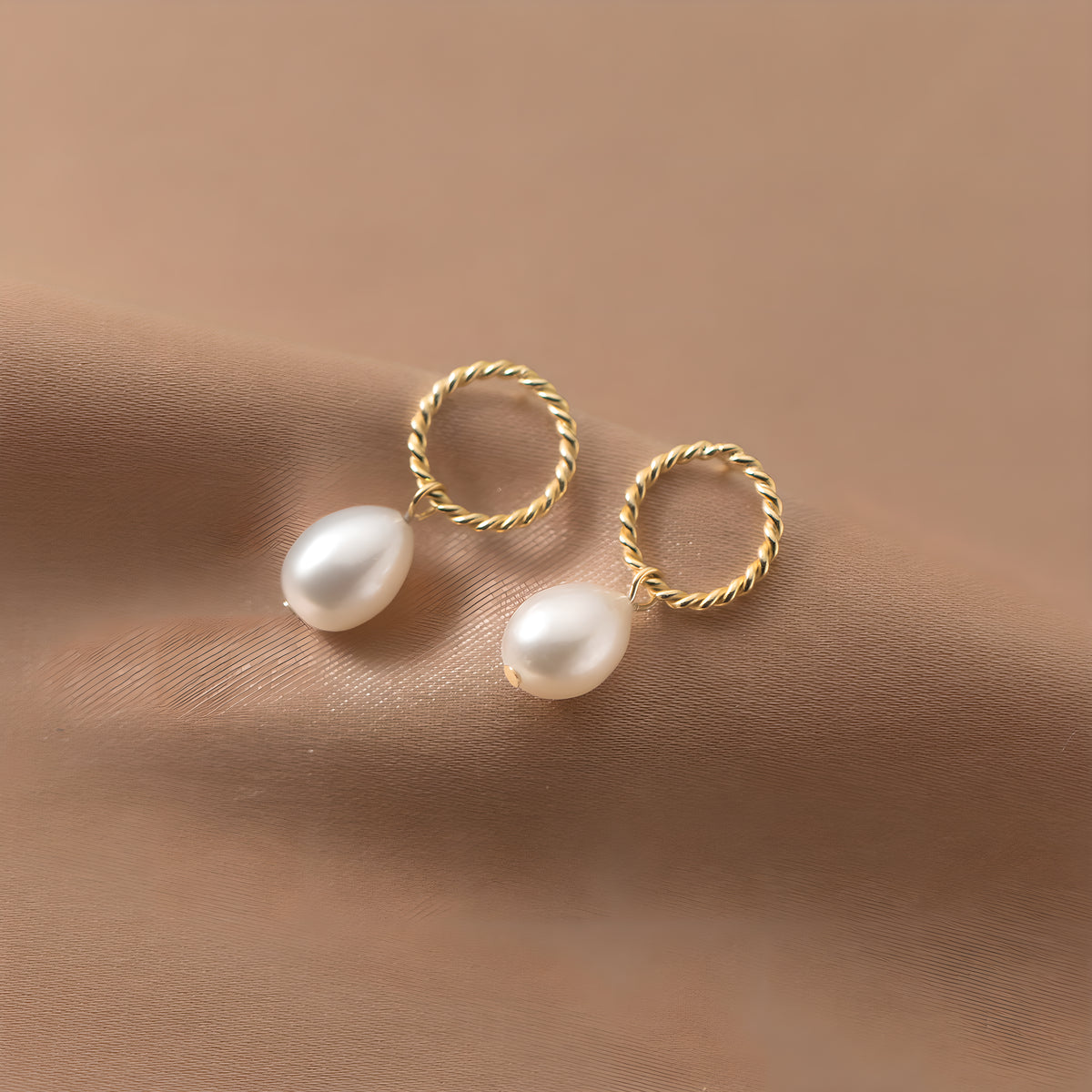 Geometric Pearl Teardrop Stud Earrings in S925 Sterling Silver